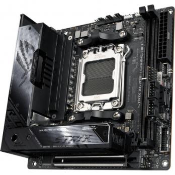 Материнская плата ASUS ROG STRIX X670E-I GAMING WIFI, AM5, AMD X670, 2xDDR5, 2xSATA, 2xM.2, 1xPCI-E 5.0 x16, 1xHDMI, 2xUSB-C, 1x 2.5Gb LAN, 3xUSB-A 3.2 Gen 2, 2xUSB-A 2.0, 7.1, Mini-ITX